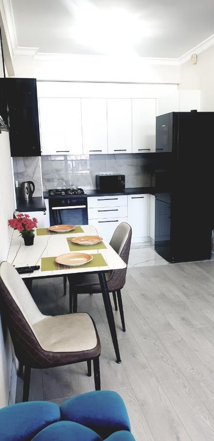 Oasis Premium Class 1Bd Apartment With Living Room Κισινάου Εξωτερικό φωτογραφία